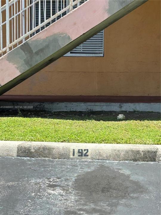6245 KENDALE LAKES CR 215, Miami, Florida 33183, Stati Uniti