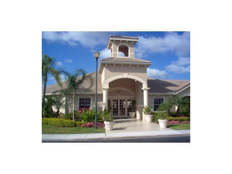 5055 WILES Road 201, Coconut Creek, Floride 33073, États-Unis