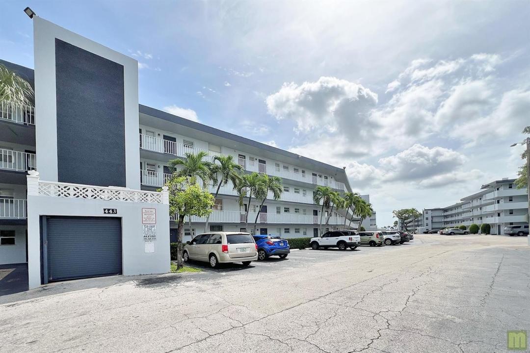 443 NE 195TH Street 140, Miami, Floride 33179, États-Unis