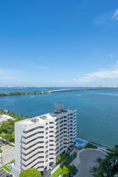 480 NE 30th St 1701, Miami, Florida 33137, USA