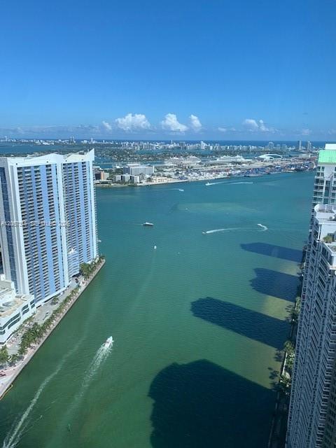 465 Brickell Ave 4902, Miami, Florida 33131, USA