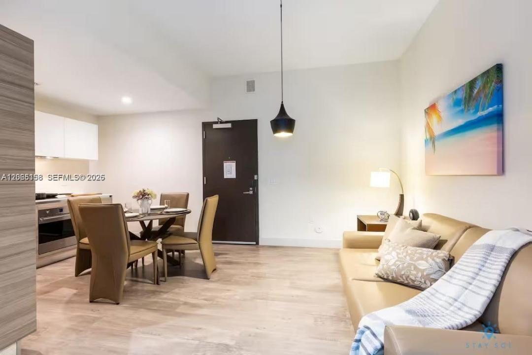 777 N Ocean Dr S411, Hollywood, Floride 33019, États-Unis