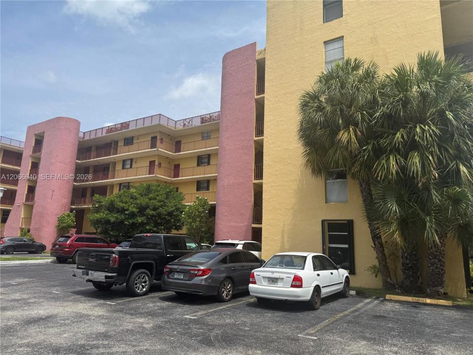 8775 Park Blvd 123, Miami, Floride 33172, États-Unis