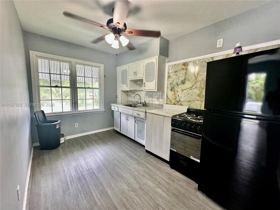 1260 NE 115th St 4, Miami, Florida 33161, Stati Uniti