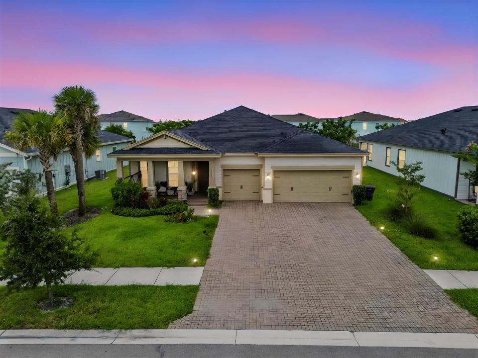 1115 Haywagon Trail, Loxahatchee, Florida 33470, USA
