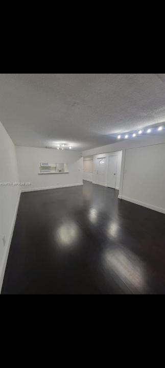 8075 NW 71st Ct, Tamarac, Floride 33321, États-Unis