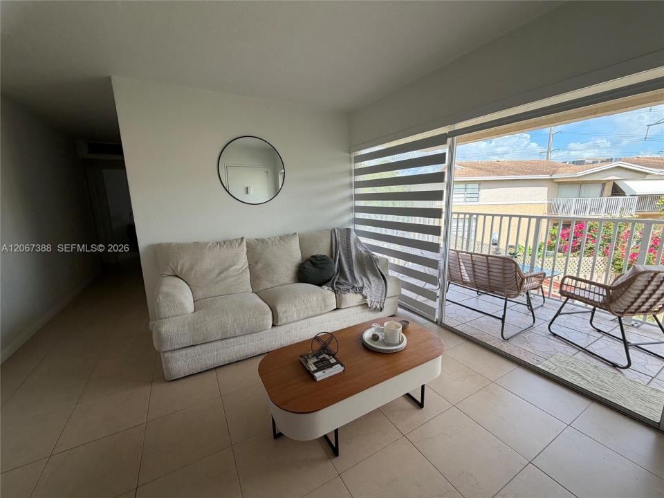4550 NW 79th Ave 2C, Doral, Florida 33166, Stati Uniti