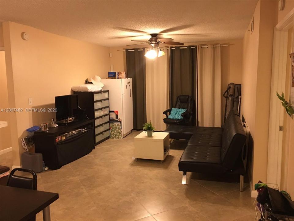 2600 S University Dr 221, Davie, Florida 33328, Stati Uniti
