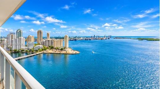 1155 Brickell Bay Dr 3211, Miami, Florida 33131, Estados Unidos