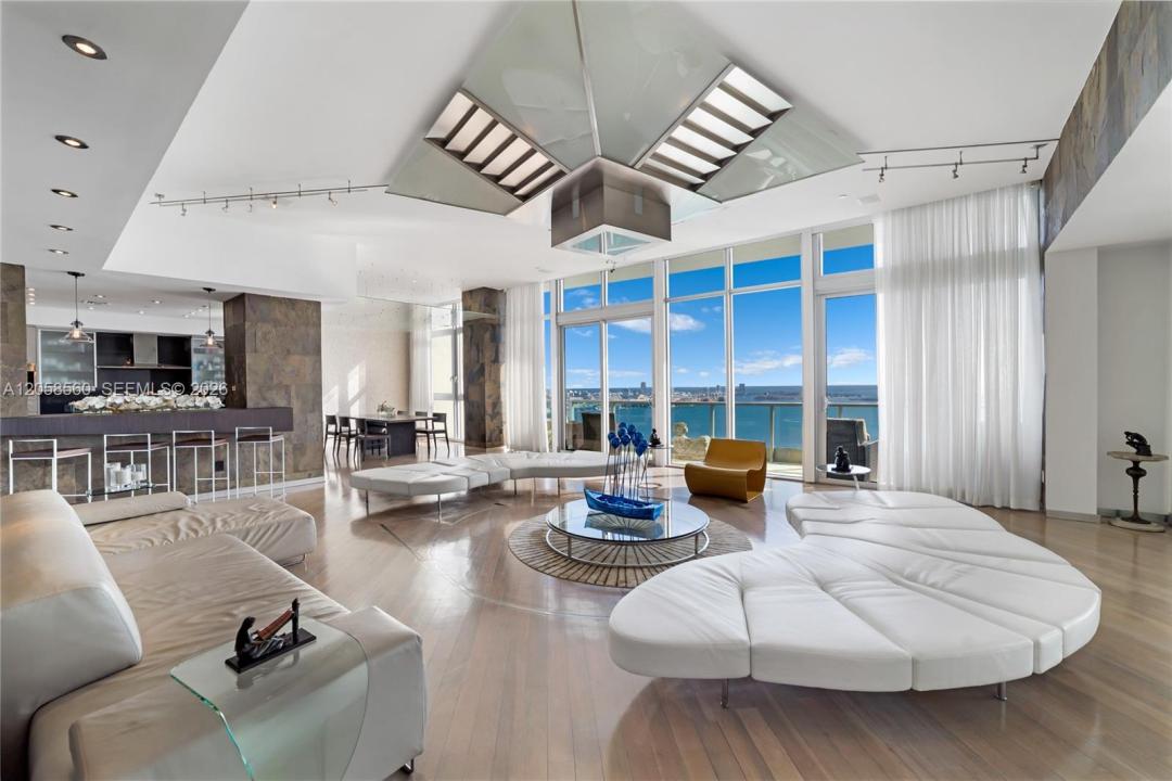 1331 Brickell Bay Dr PH4605, Miami, Floride 33131, États-Unis