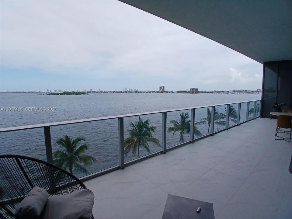 700 NE 24th St 204-A, Miami, Floride 33137, États-Unis