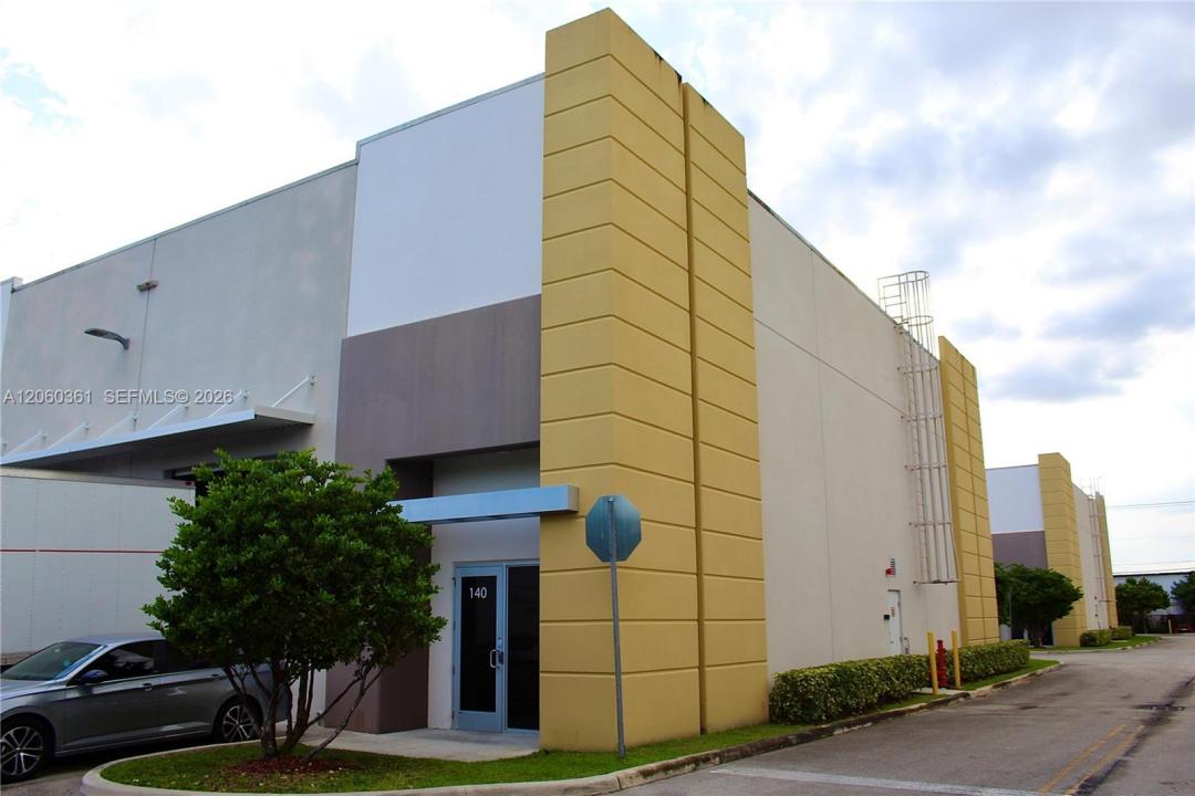 10891 NW 17th St 140, Sweetwater, Florida 33172, USA