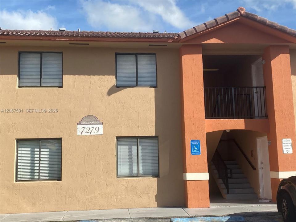 7279 W 24th Ave 246, Hialeah, Florida 33016, USA