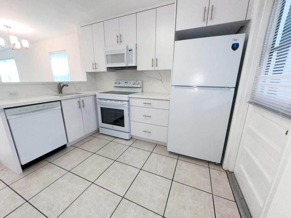 3777 NW 78TH Avenue 46E, Davie, Florida 33024, Stati Uniti