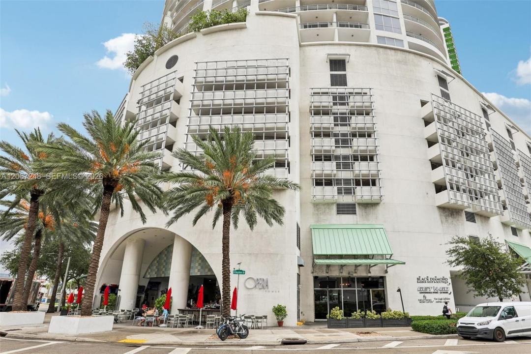 1750 N Bayshore Dr 3207, Miami, Florida 33132, Stati Uniti