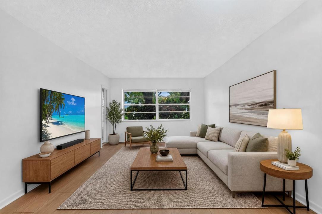 5061 W Oakland Park Boulevard 113, Lauderdale Lakes, Florida 33313, Stati Uniti