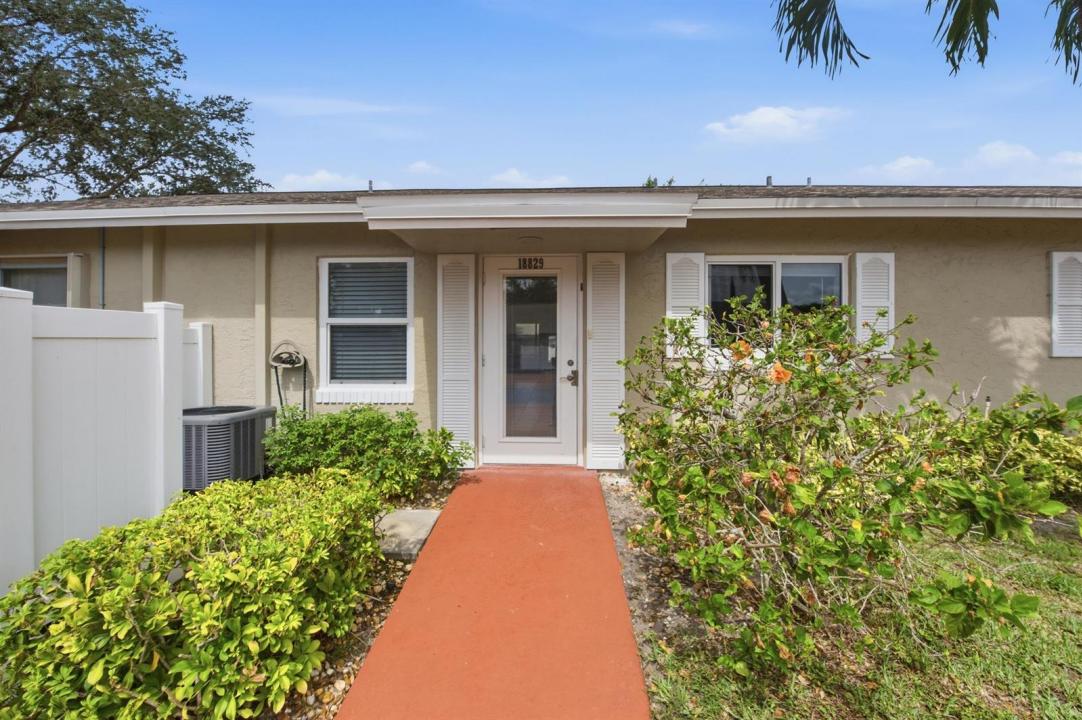 18829 Argosy Drive B, Boca Raton, Florida 33496, USA