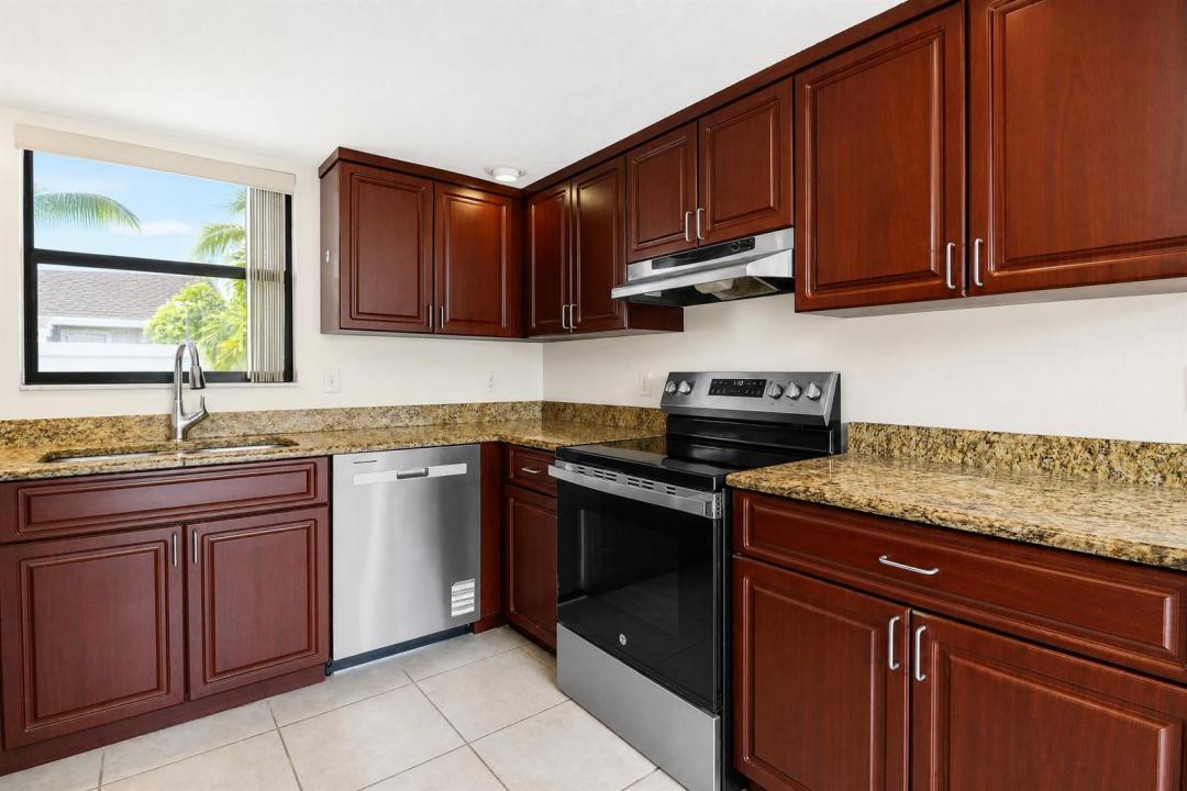 202 LAKEWOOD Drive 11B, Jupiter, Floride 33458, États-Unis