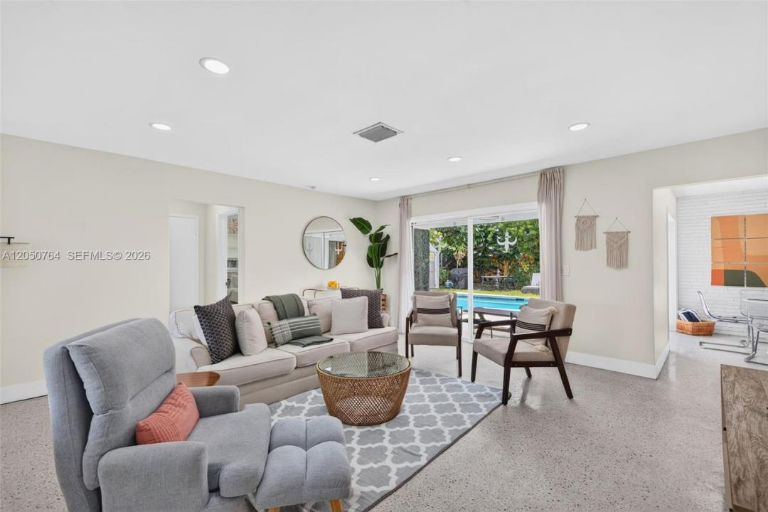 1750 NE 56th St, Fort Lauderdale, Florida 33334, USA