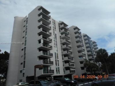 4800 Bayview Dr 802, Fort Lauderdale, Florida 33308, USA