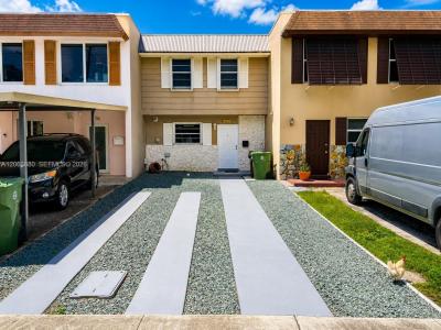 1720 W 75th St, Hialeah, Florida 33014, USA