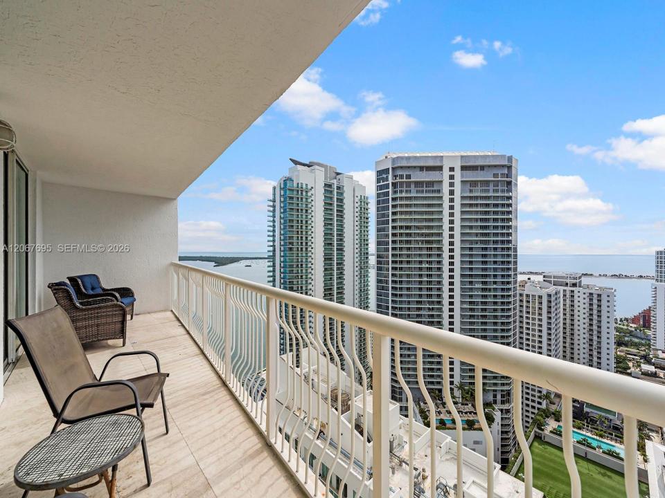 1200 Brickell Bay Dr 4019, Miami, Florida 33131, Stati Uniti
