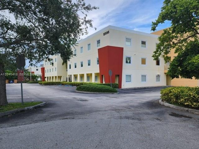 12595 SW 137th Ave 311, Miami, Flórida 33186, Estados Unidos