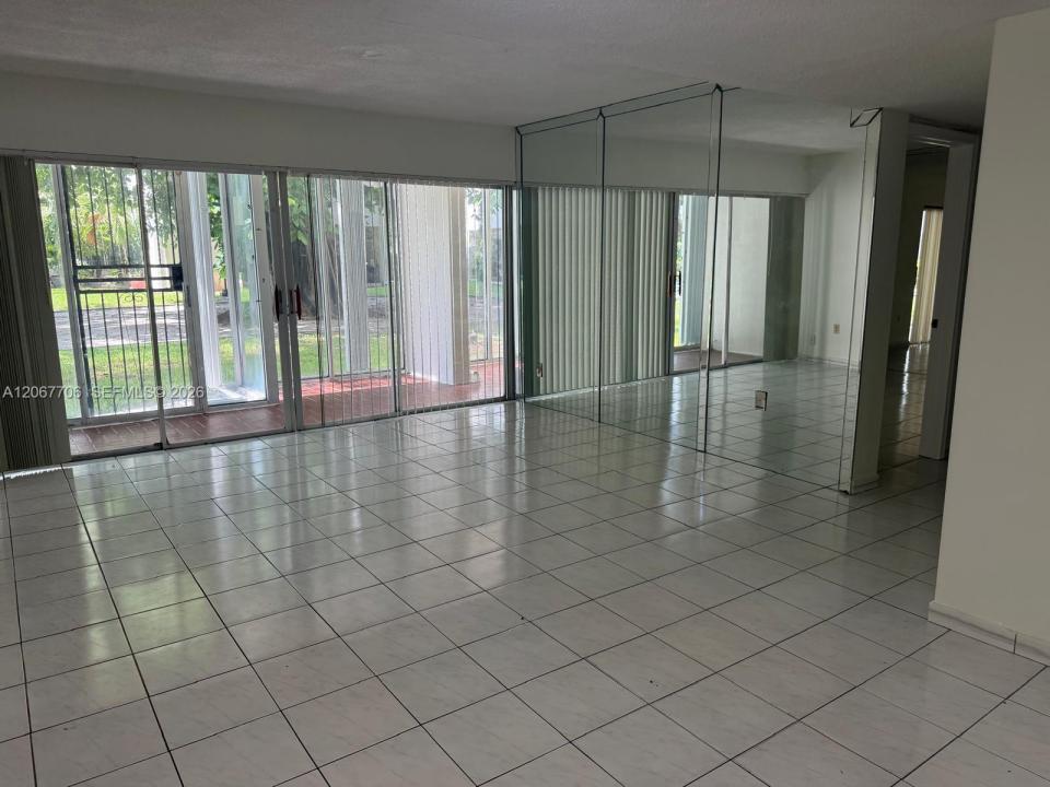 1916 SW 17th Ave 36, Miami, Florida 33145, USA