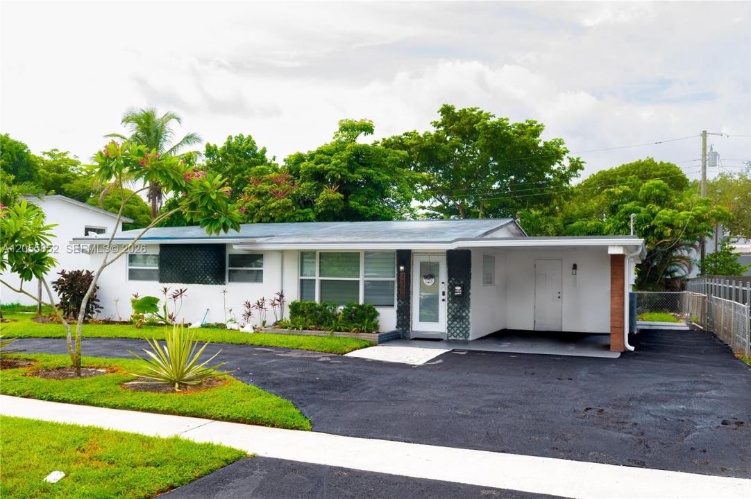 7330 NW 1st Ct, Pembroke Pines, Florida 33024, Stati Uniti