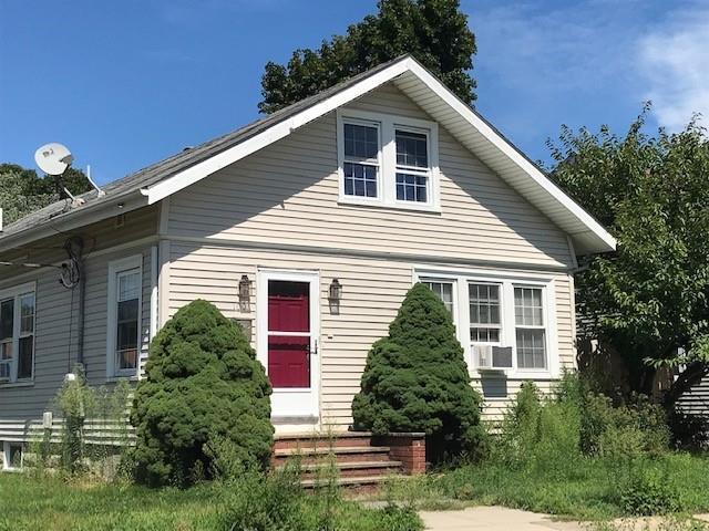 100 Centre Street, East Providence, Rhode Island 02916, USA