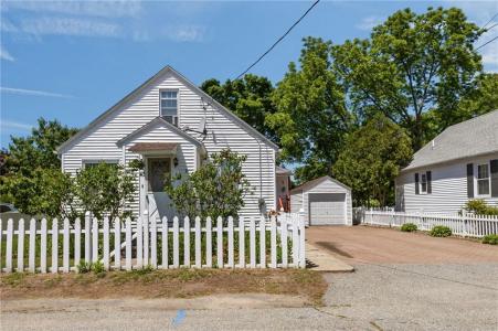 43 Virginia Avenue, Woonsocket, Rhode Island 02895, USA