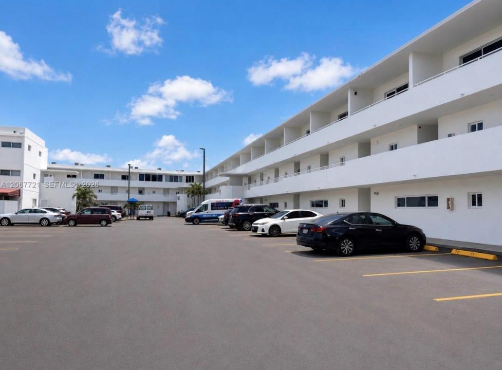 5611 W 25th Ct 8A, Hialeah, Florida 33016, Stati Uniti