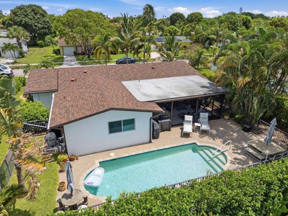 6372 SLEEPY WILLOW Way, Delray Beach, Florida 33484, USA
