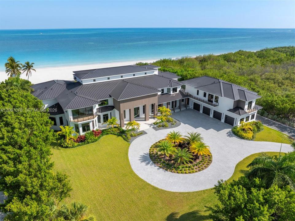 2405 Coco Plum Dr, Marathon, Florida 33050, USA