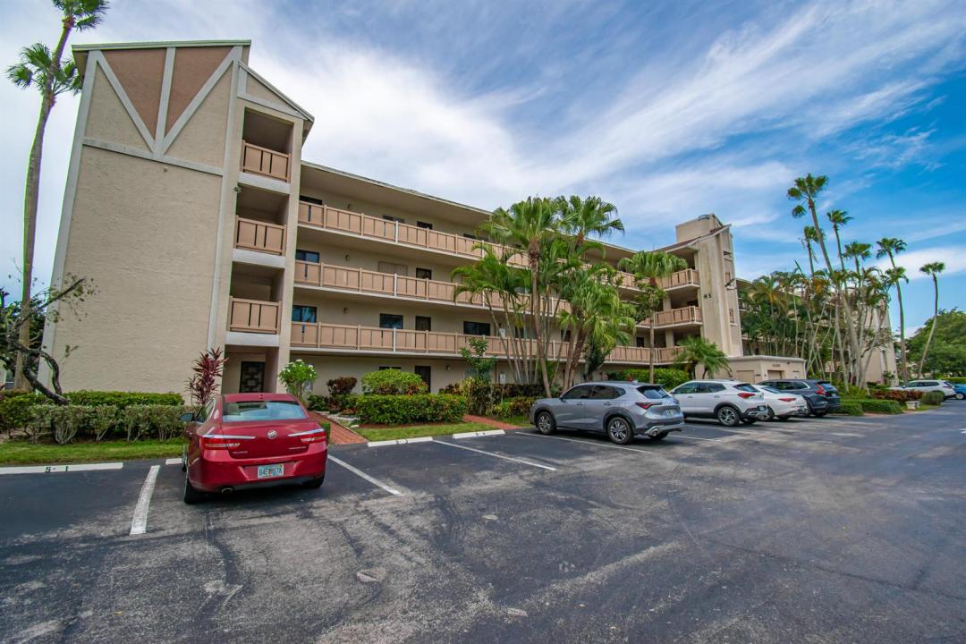 14360 Strathmore Lane 102, Delray Beach, Florida 33446, Stati Uniti