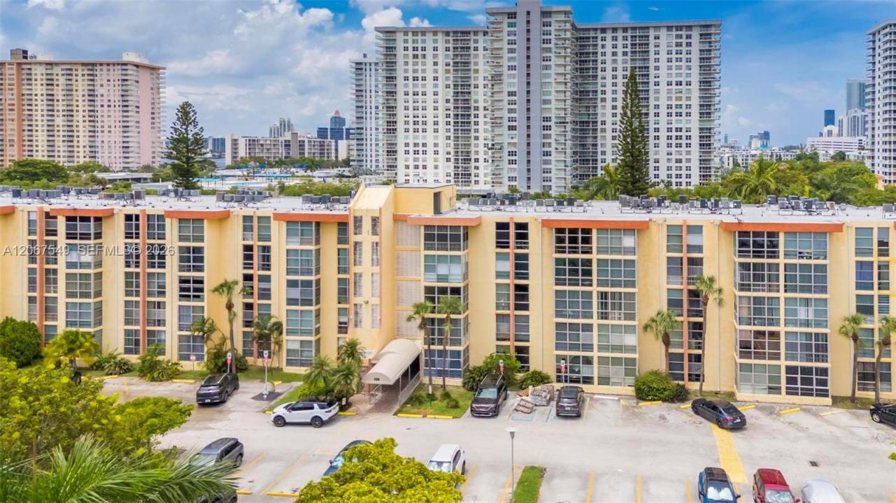 200 172nd St 112, Sunny Isles Beach, Floride 33160, États-Unis