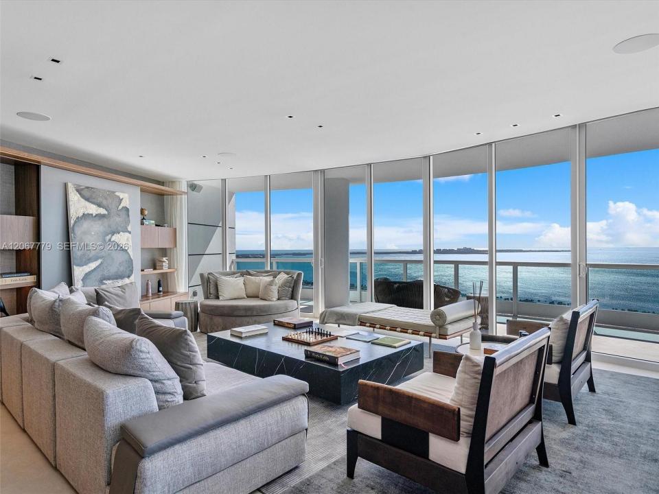 2127 Brickell Ave 3602, Miami, Florida 33129, USA