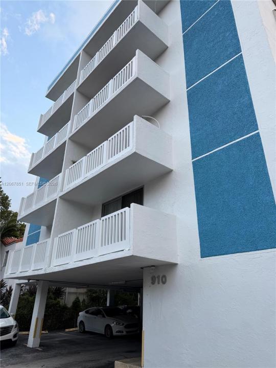910 Michigan Ave 405, Miami Beach, Floride 33139, États-Unis