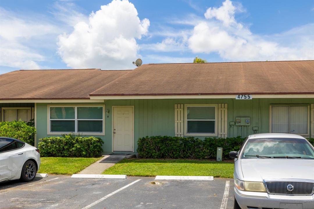 4755 ORLEANS Court B, West Palm Beach, Floride 33415, États-Unis