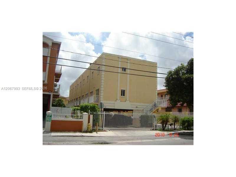928 SW 3 207, Miami, Florida 33130, Stati Uniti