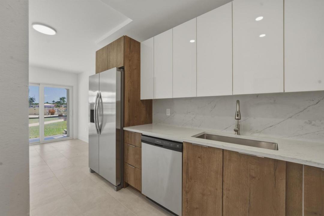 700 Pine Drive 105, Pompano Beach, Florida 33060, Stati Uniti