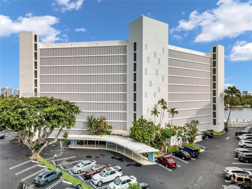 9101 E Bay Harbor Dr 706, Bay Harbor Islands, Floride 33154, États-Unis