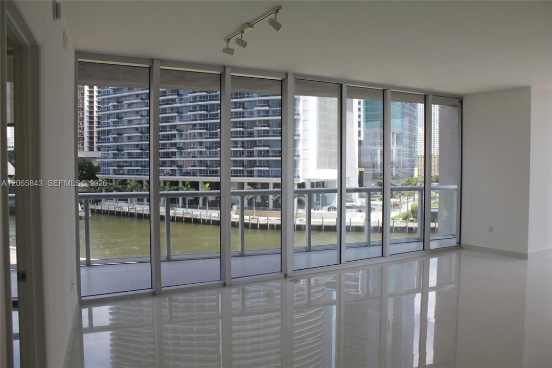 465 BRICKELL AV 502, Miami, Floryda 33131, USA