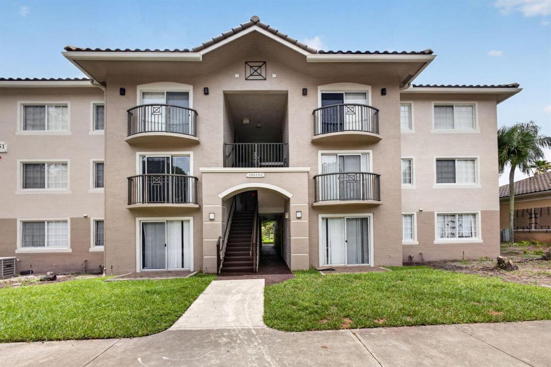 4151 N Haverhill Road 1504, West Palm Beach, Floride 33417, États-Unis