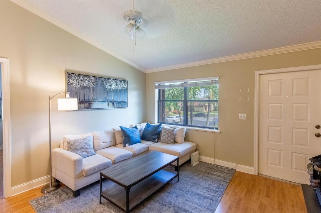 4703 Lucerne Lakes E Boulevard 204, Lake Worth, Floride 33467, États-Unis