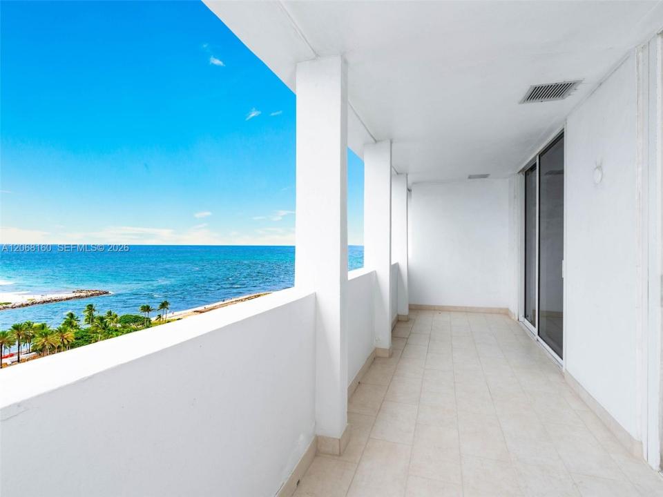 10275 Collins Ave PH1506, Bal Harbour, Floride 33154, États-Unis