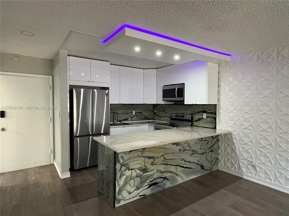1520 Mckinley St 108E, Hollywood, Floride 33020, États-Unis