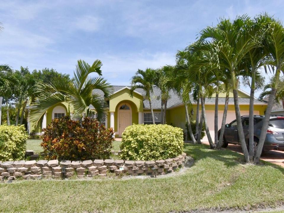 4435 SW Masefield Street, Port St. Lucie, Florida 34953, Estados Unidos
