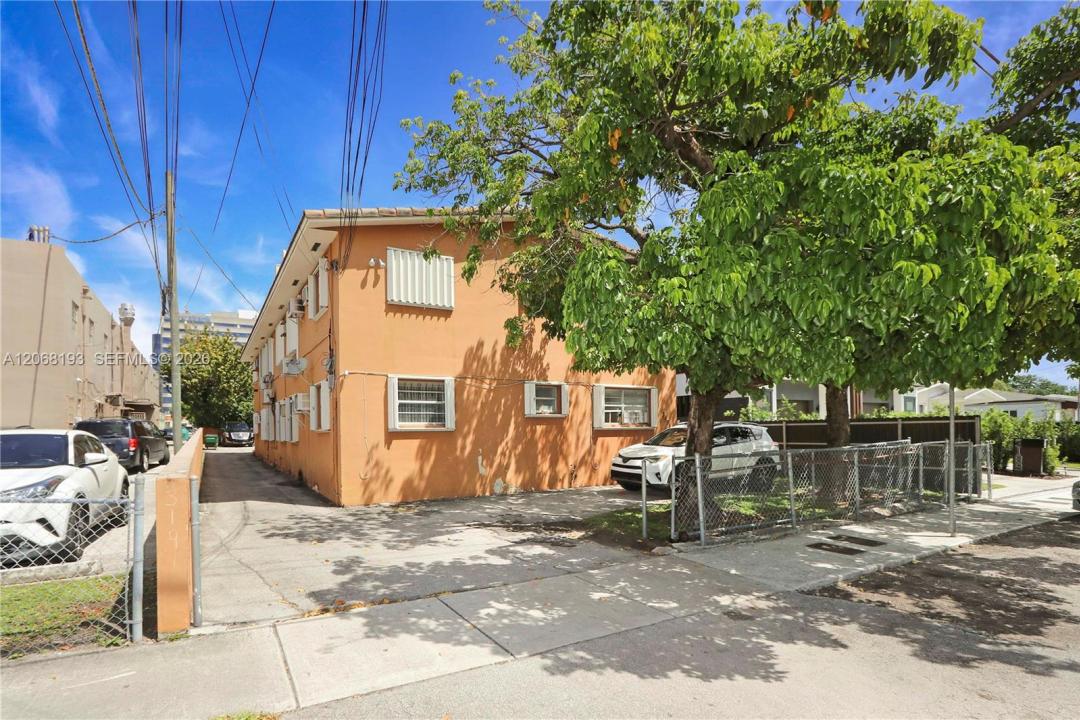 3191 SW 23rd St, Miami, Florida 33145