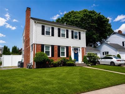97 Fairfield Road, Cranston, Rhode Island 02910, HOA KỲ